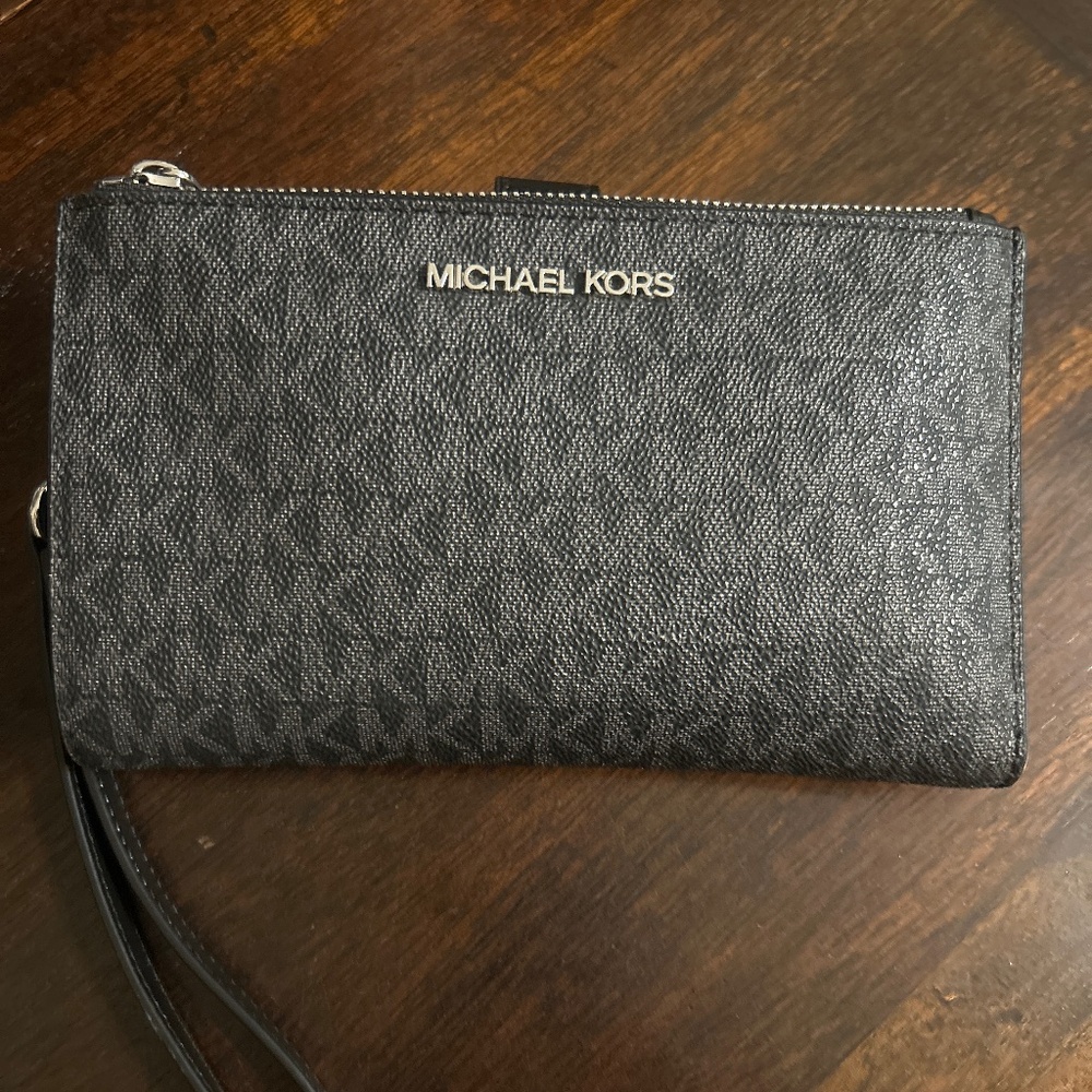 MK Smart Phone Wallet